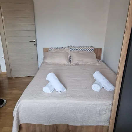 Stellar Apartment Skopje Buitenkant foto