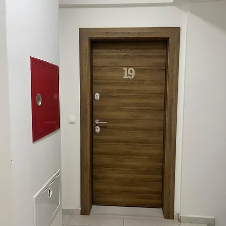 Stellar Apartment Skopje Buitenkant foto