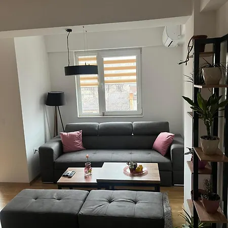 Stellar Apartment Skopje Buitenkant foto