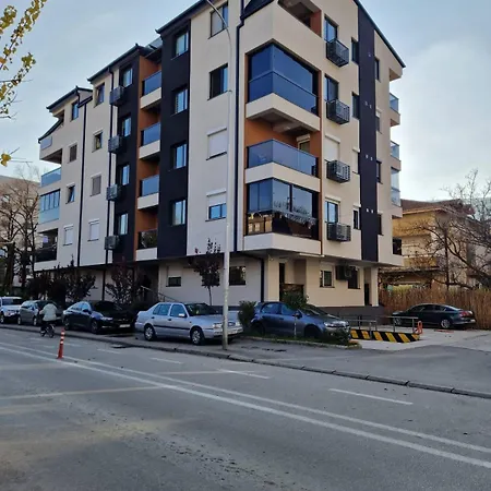 Stellar Apartment Skopje Buitenkant foto